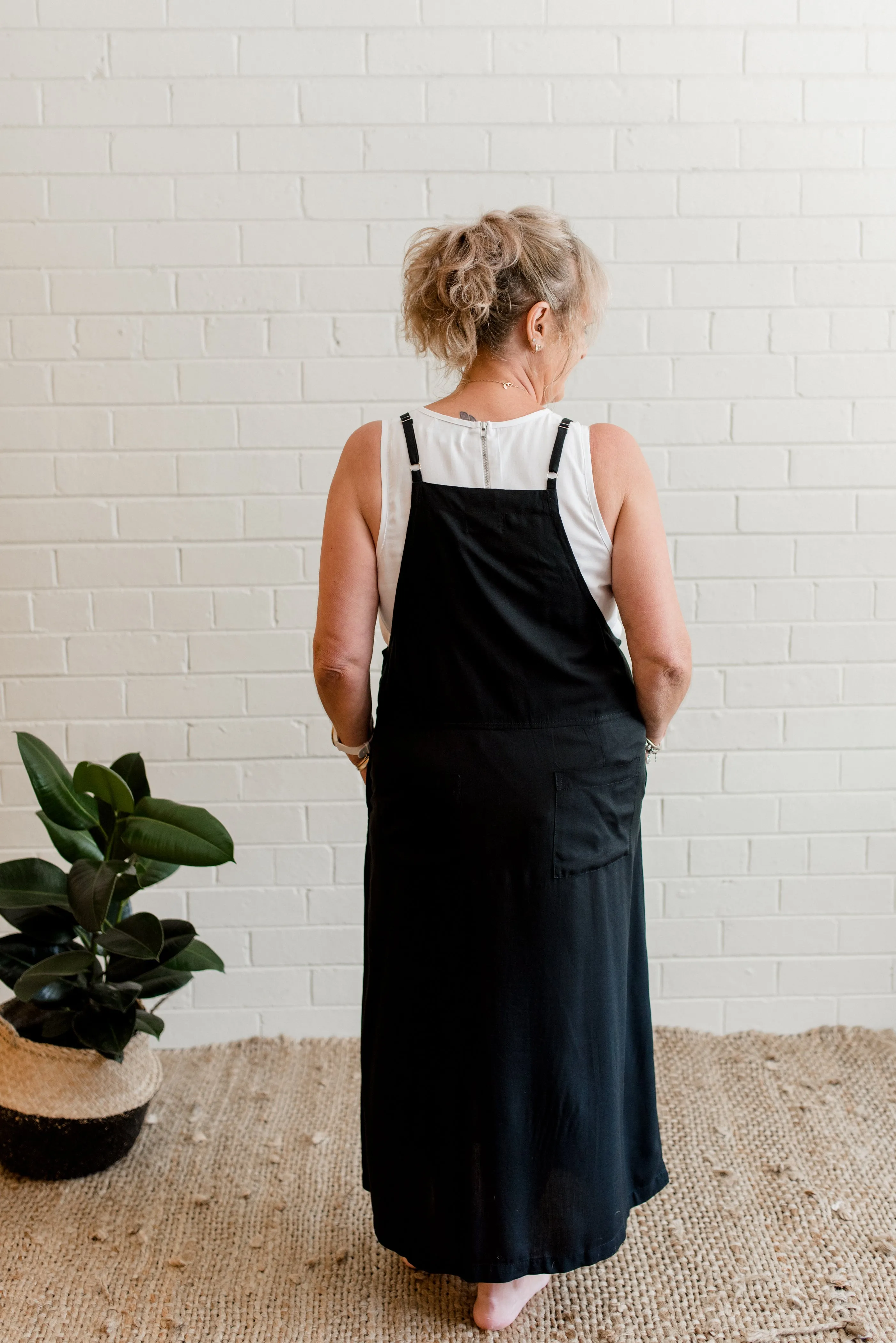 Apron Dress-Black