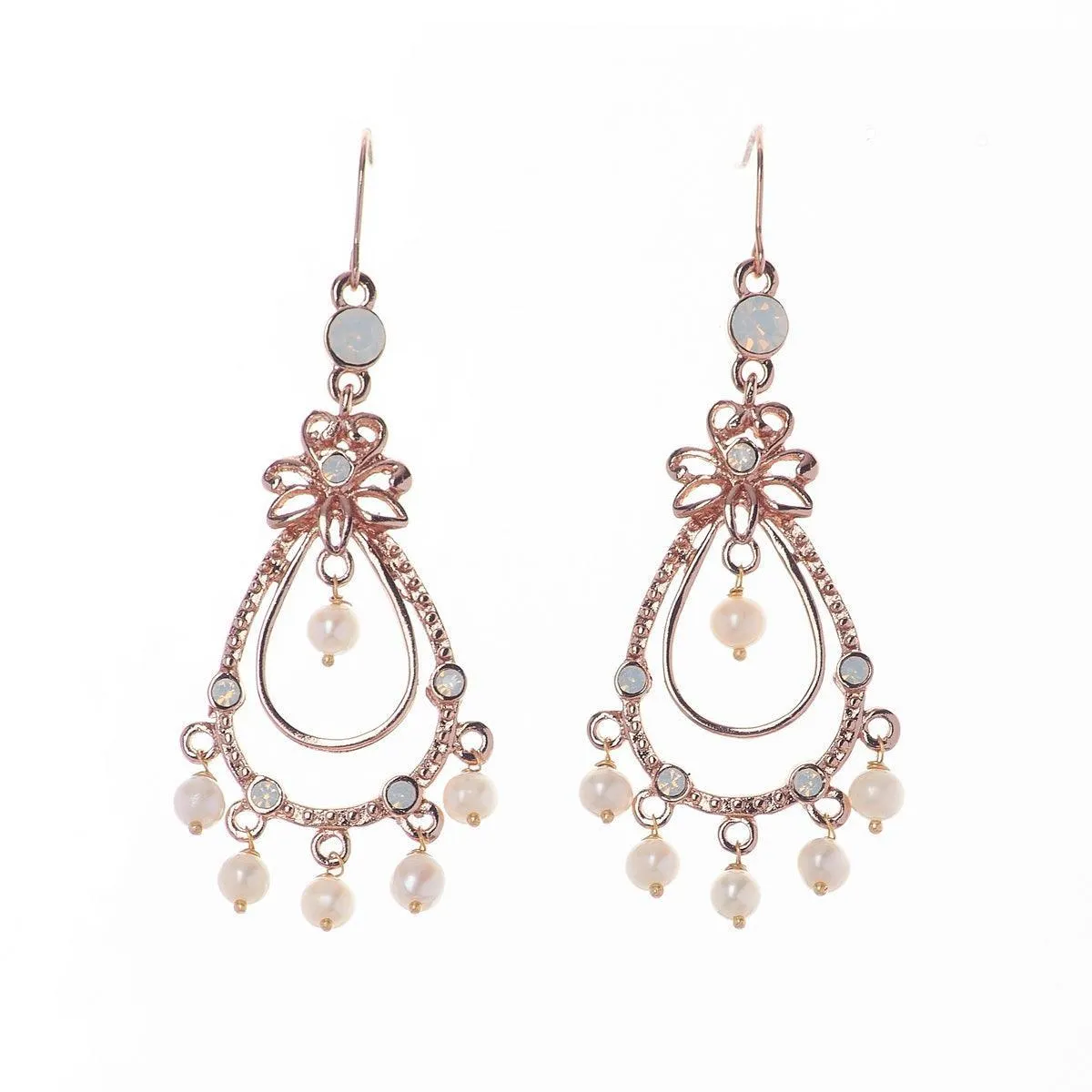 Classic Pearl Hanging Earring