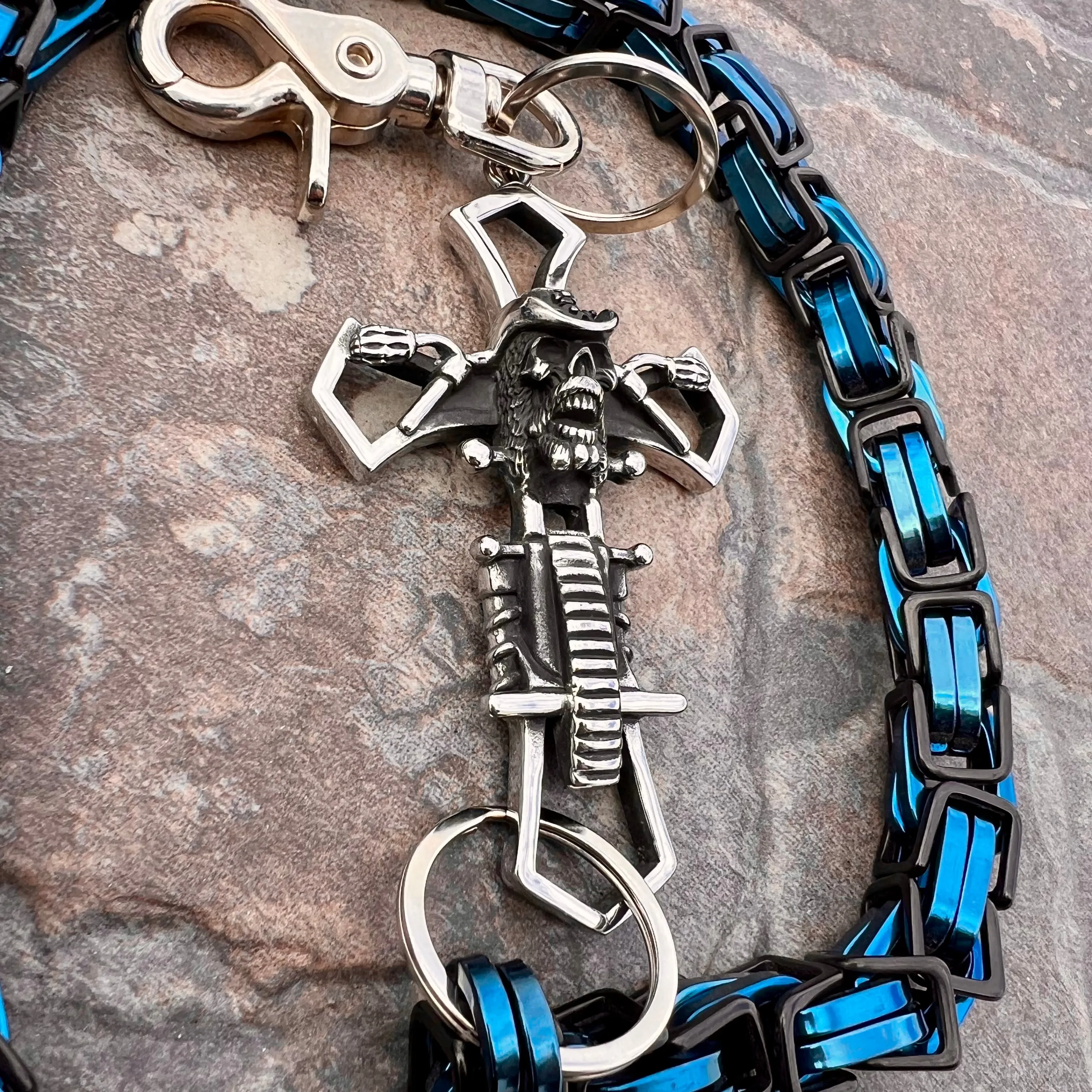 Cowboy Cross Wallet Chain - Black & Blue Daytona Road King - WC226RK